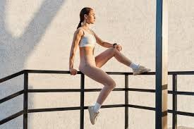 完美世界发布内部反贪腐公告，涉百万工作室、青云工作室及硬核工作室等多名负责人