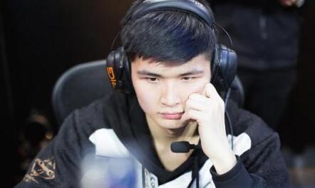 威助的加入 威助的加入